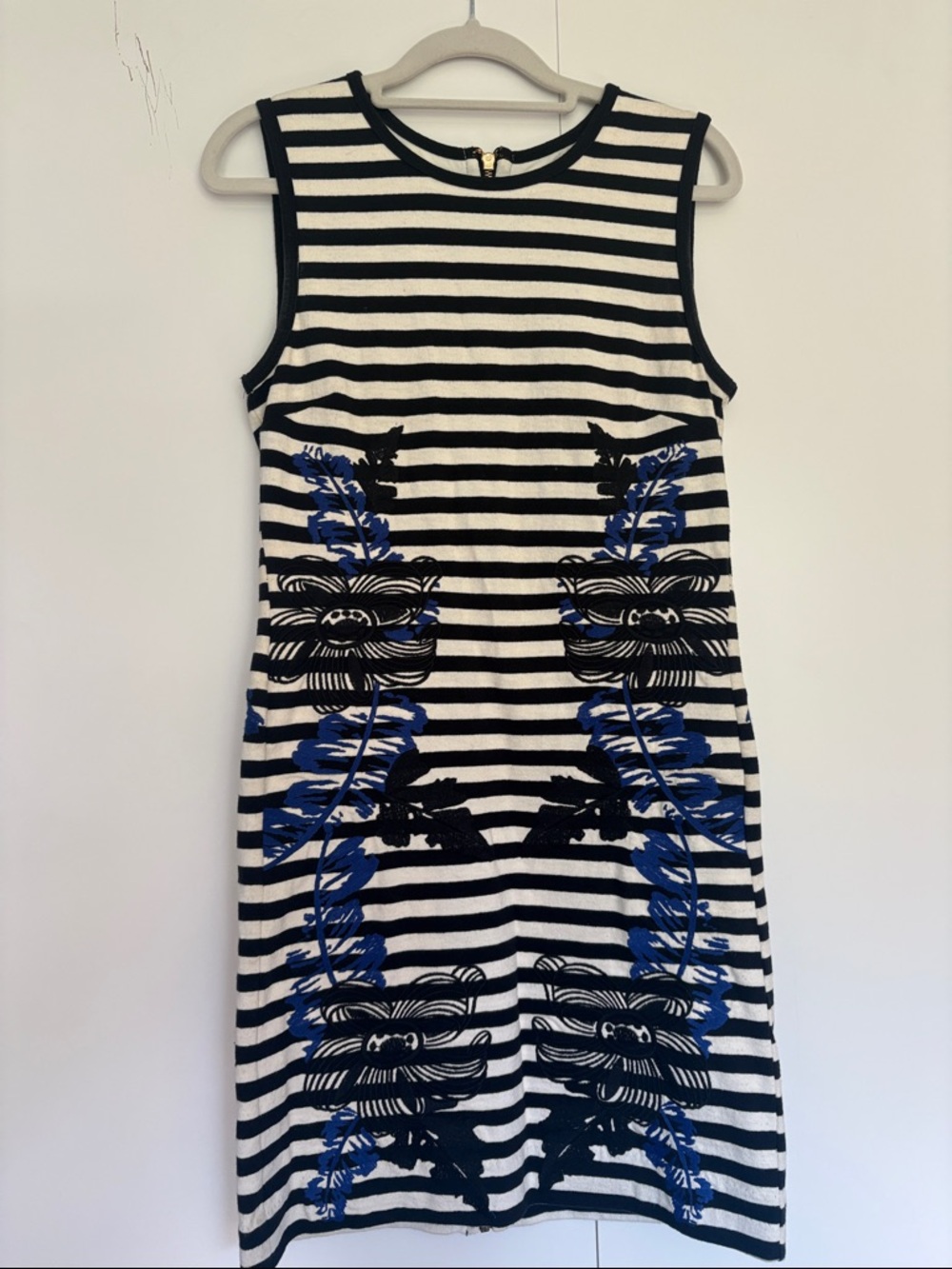 Juicy Couture sleeveless striped embroidered mini dress S